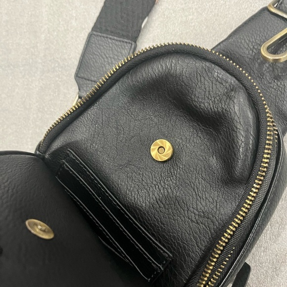 Anthropologie Aztec Geo woven Belt Black Sling Bag - Picture 3 of 5